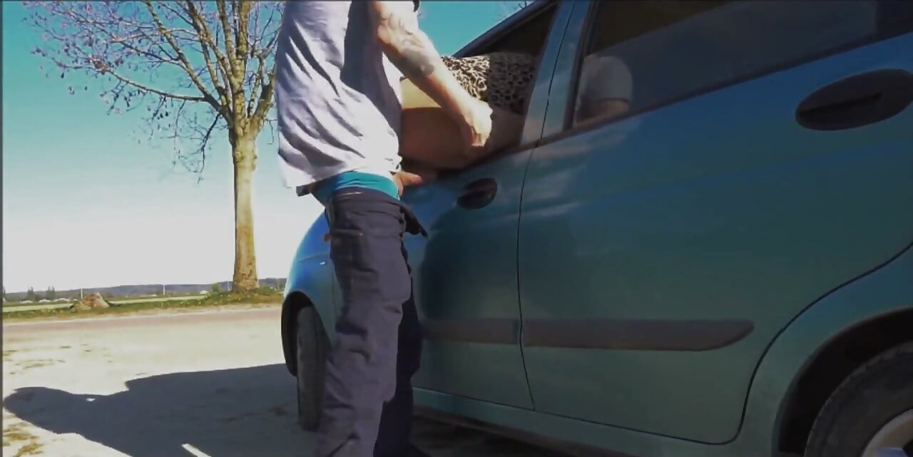 Fucking and Blowjob Outdoor Giving a Blowjob