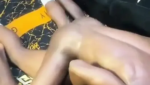 Ev Arkadaşım Uzaktayken Ziyaretçimi Sikiyorum..