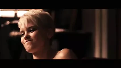 Melissa Jones in scena di sesso dall&#39;effetto farfalla 3