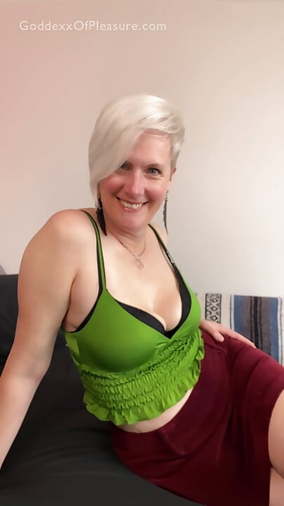 est Friend's Mom Gives Me A JOI To Get Back At Him - Hot MILF JOI