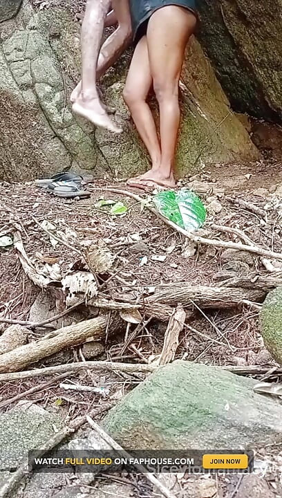 Wife Got Fucked with Neighbour While Her Husband Working in the Jungle