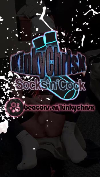 KinkyChrisX jerks off in black pantyhose and white socks