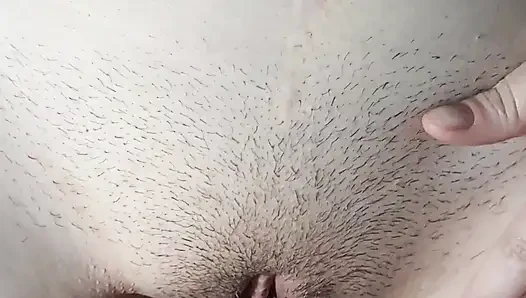 Asyalı Kız Yarağını Nasıl Boşaltacak Biliyor