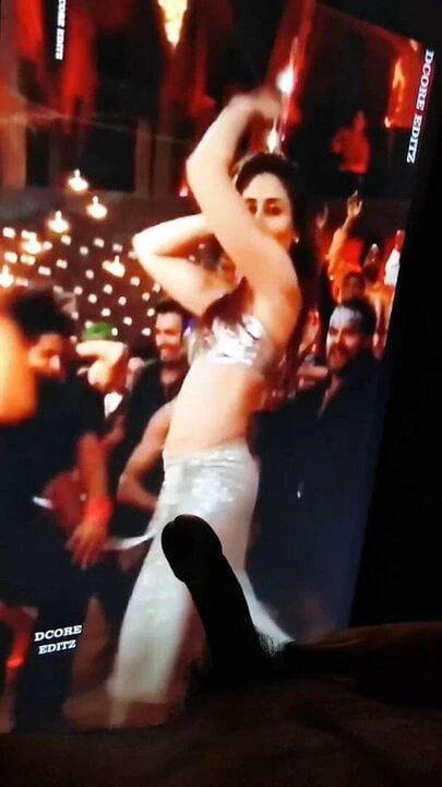 Kareena bhabhi ke badan ko dekhkar tharak machi aaah bhabhi