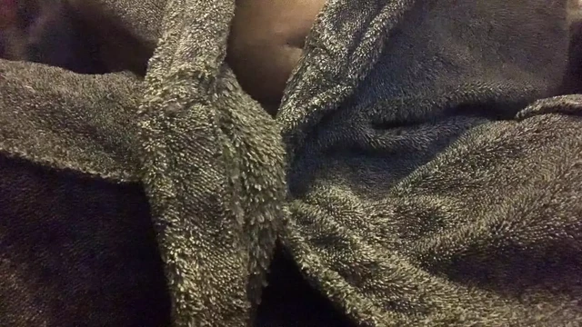 watch me swing and play with my soft cock (part. 2)