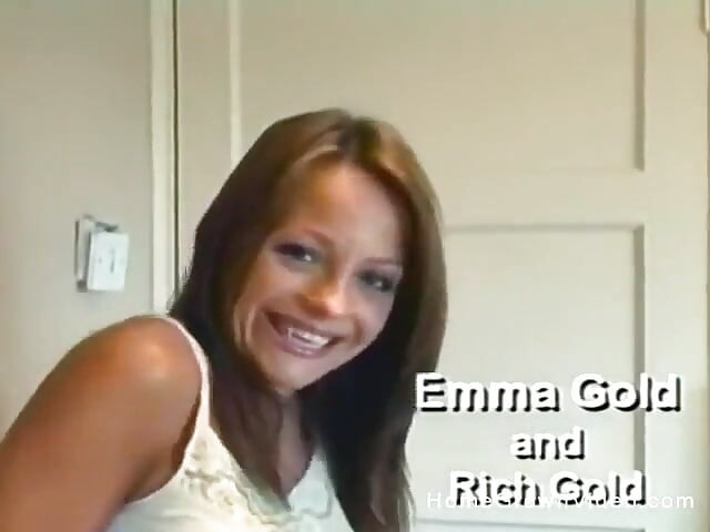 La pareja británica Emma y Rich Gold graban un porno casero