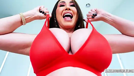 Toket bikini oranye kianna dior menampilkan jonni darkko