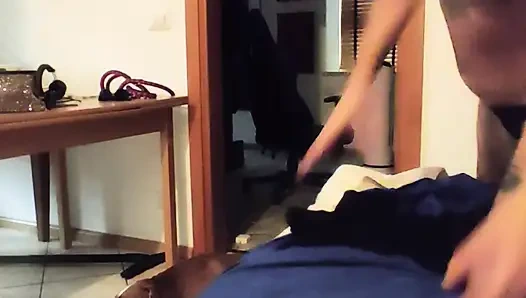 Blowjob dan menyetubuhi gadis selingkuh