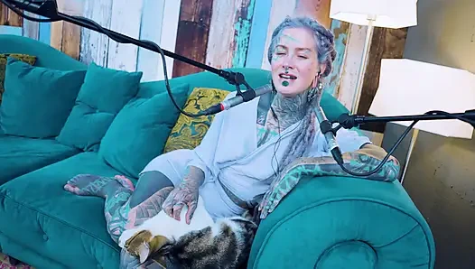 Aku lagi ngomongin tentang e - empathy - asmr podcast sfw lagi ngomongin tentang model tato rambut gimbal