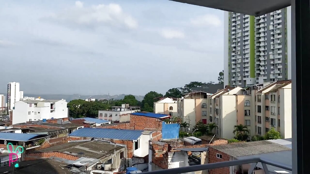 Colombian boy and vergon has a great erection and takes out his hot milk