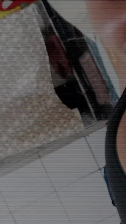 Sending video to her friend while her husband travels, now the cuckold has become an ex and the friend has become faithful. Do I make it tasty?