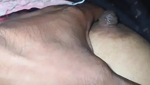 Soye huye bhabi ko choda