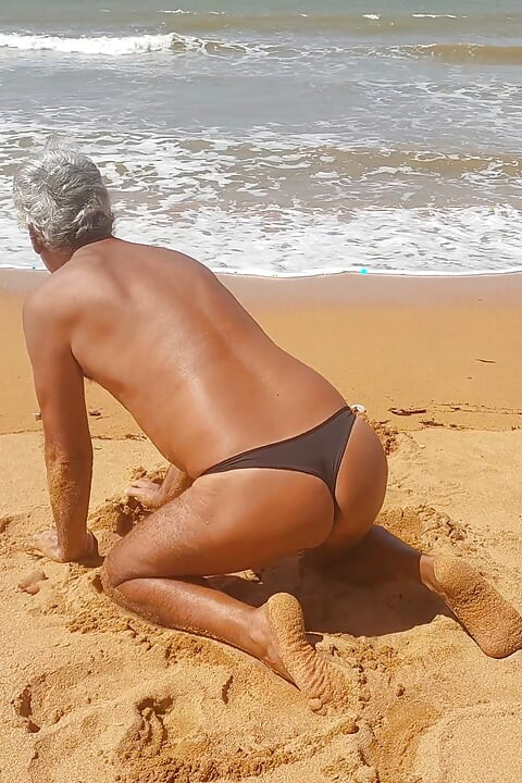 Ladysilva my hot ass on the beach in her panties