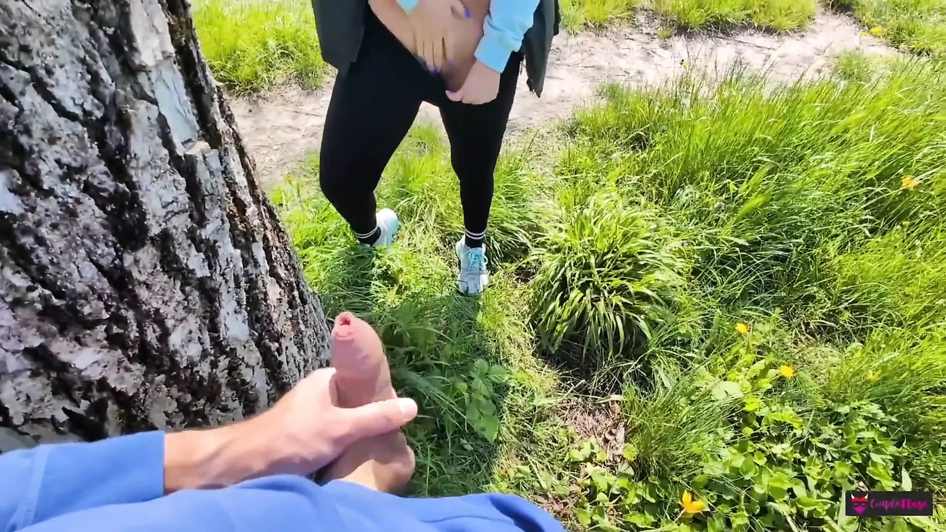 En el campo le hago una mamada a un extraño