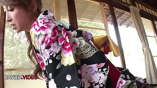 격렬한 열정 세션에 을 빨아주는 변태 일본 소녀