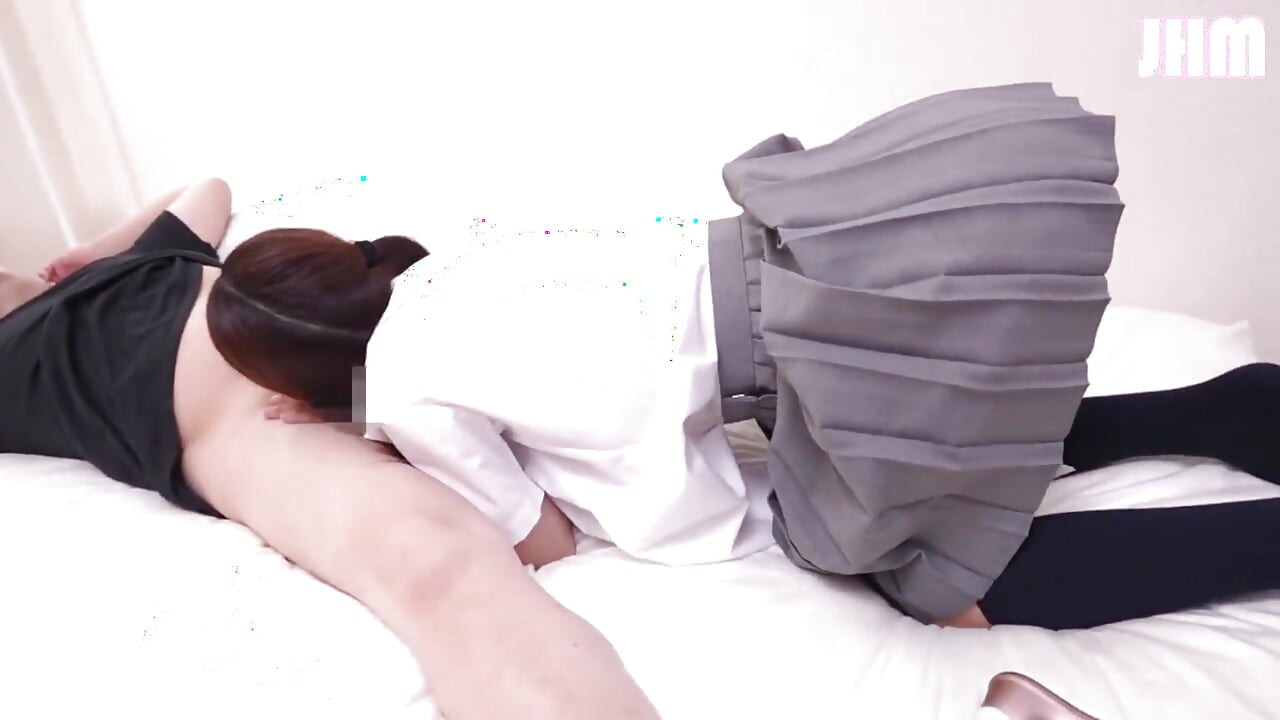 アンダーグラウンドアイドル。ナツ、副業を秘密の取引に変える - 第4章