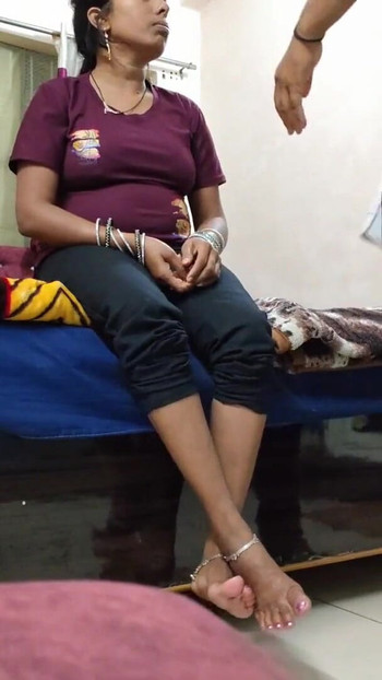 "सौतेली बहन और सौतेले भाई सेक्स" से मनोरम पल