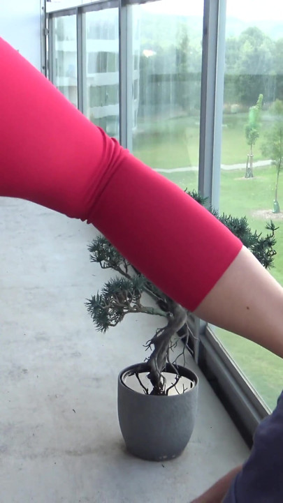 Against the larynx until the railing breaks!