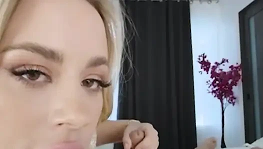 Badoinkvr Anna Claire Clouds bulutlara düşene kadar seni sikecek ve emecek dokuz bölüm 1