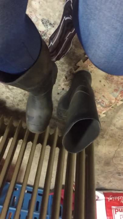 Wellington Boots off