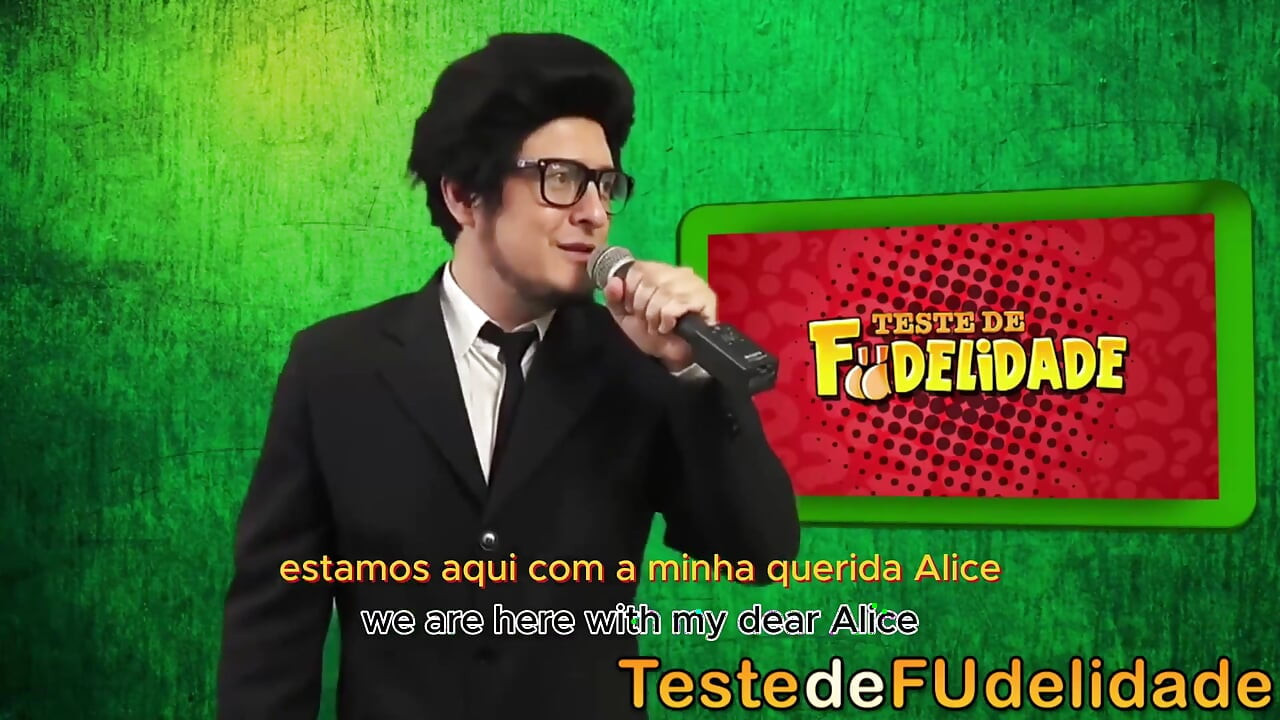 ช่างคอมพิวเตอร์โดนนักแสดงผมบลอนด์ยั่วยวน