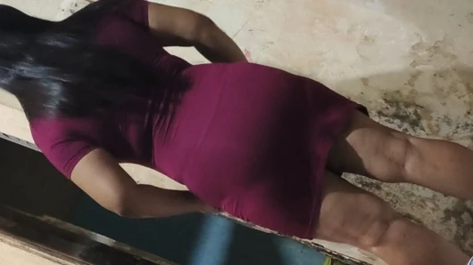 Arkadaşımın karısıyla aldatıyor seksi kadın