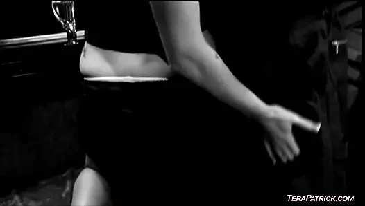 Melissa lauren dicrot di muka setelah dientot habis-habisan