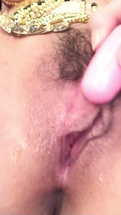 Creampie Fuck efter ansigtsbehandling - Japansk pige forfører til ucensureret JAV MMF 3Lidt sex af to klienter | Klip 1