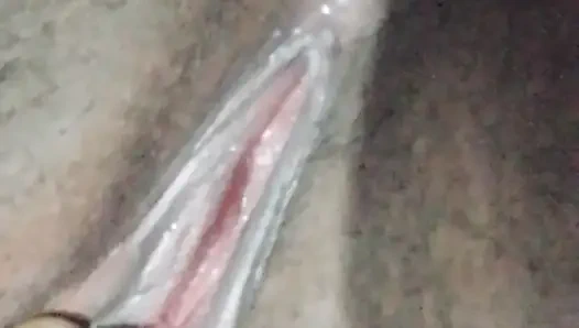 Bangladeshi Viral girl show her pussy