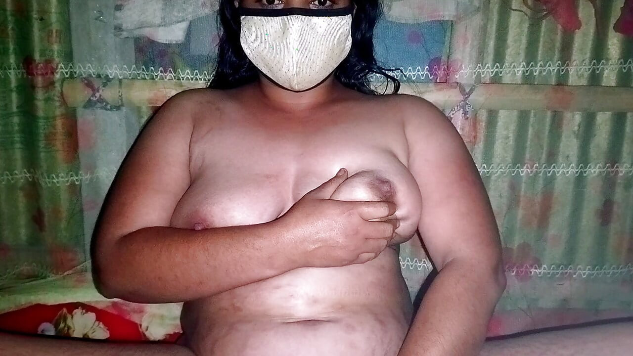 Desi Indian Bhabhi Fingering her Tight big Pussy