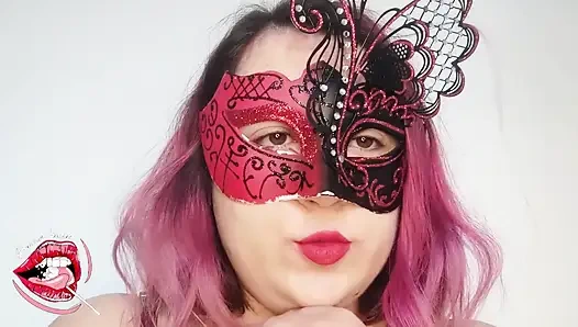 Saya memakai lipstik saya