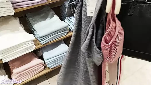 Oral Creampie in Mall - Sex With Beauty In Public Place