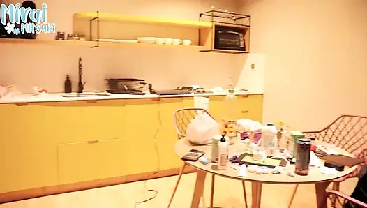 Bosku yang mesum ngeliat pantatku