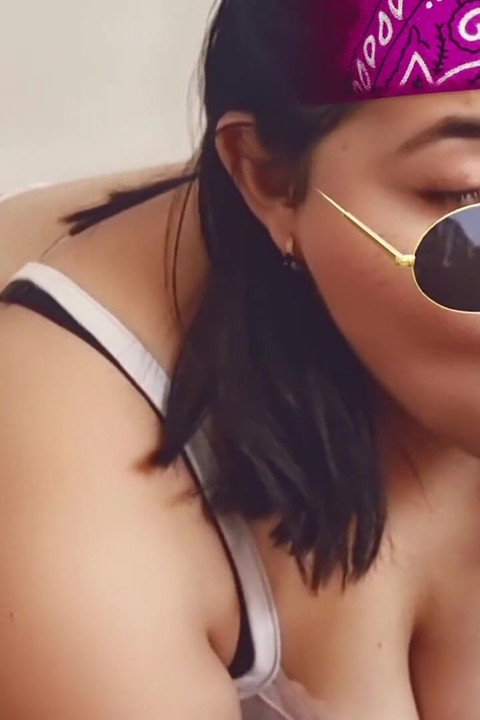 Morena Chupando Polla Grande