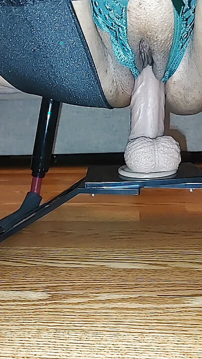 I want his cum Daddy!!