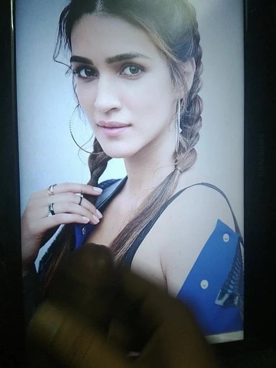 Kriti sanon Cocking