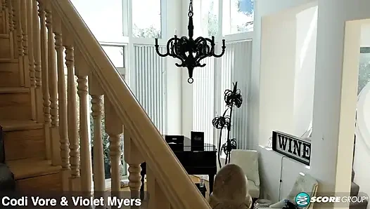 Codi ve Violet Myers'ın üçlü seks