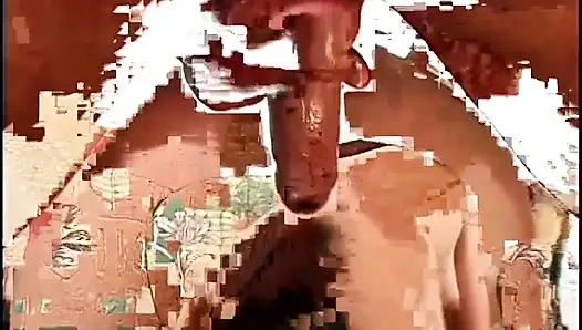 Pipi berjembut menganga lebar untuk kontol