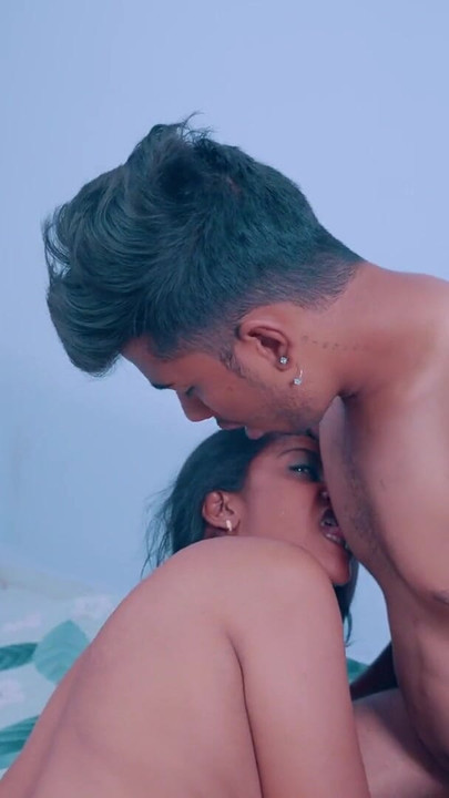 Indian desi kamwali bai fucked hard by her house owner for not paying rent | Clip 1