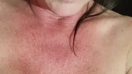 Sexy Naked Cougar clit play and sucking orgasm