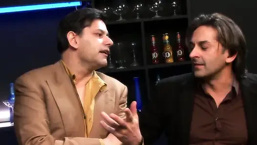 Azgın striptizciler kulüpte sert sikiliyor