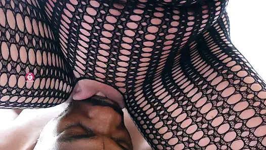 Мой большой черный член дарит мне послеобеденное наслаждение