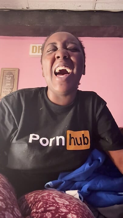 VICIADA EM CHUPAR PAU