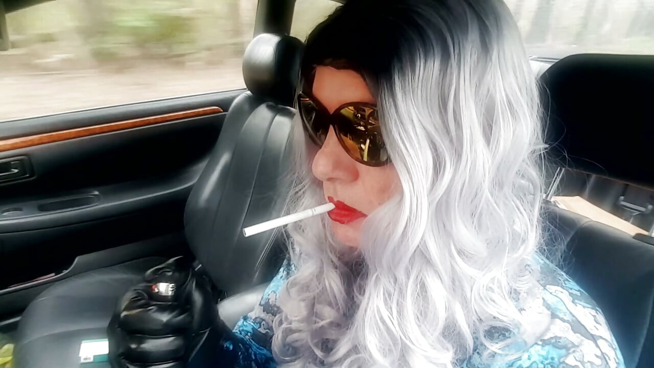 MATURE TS CD DRIVING AND SMOKING VIRGINIA SLIMS AND MORE 120s