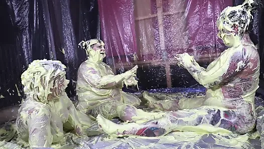 Foam Fun with Cheyenne Hannah and Skyler