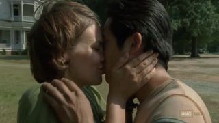 Amwf lauren cohan mujer británica beso interracial hombre coreano