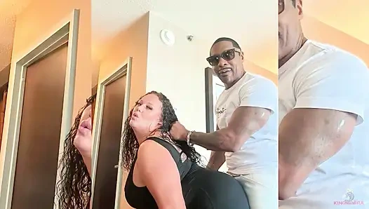 Тройной король короны: сексуальная Сомали Роза получает 3 огромные порции спермы кобры от короля