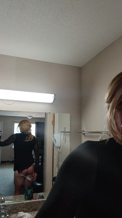 Madisongurl和打开窗帘让你的观看乐趣