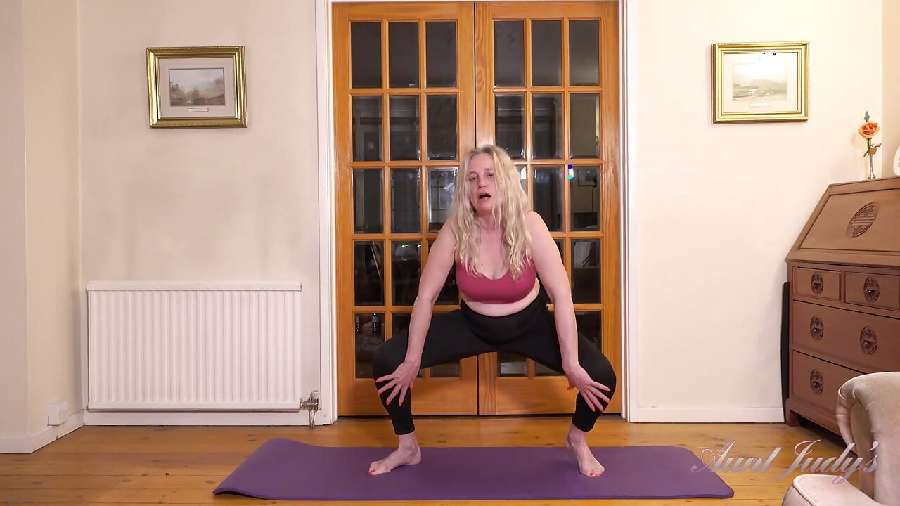 Auntjudys - Working Out with Busty Mature MILF Andrea Ann