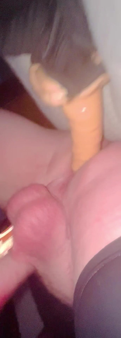 I’m riding a dildo vibrator for a very short time